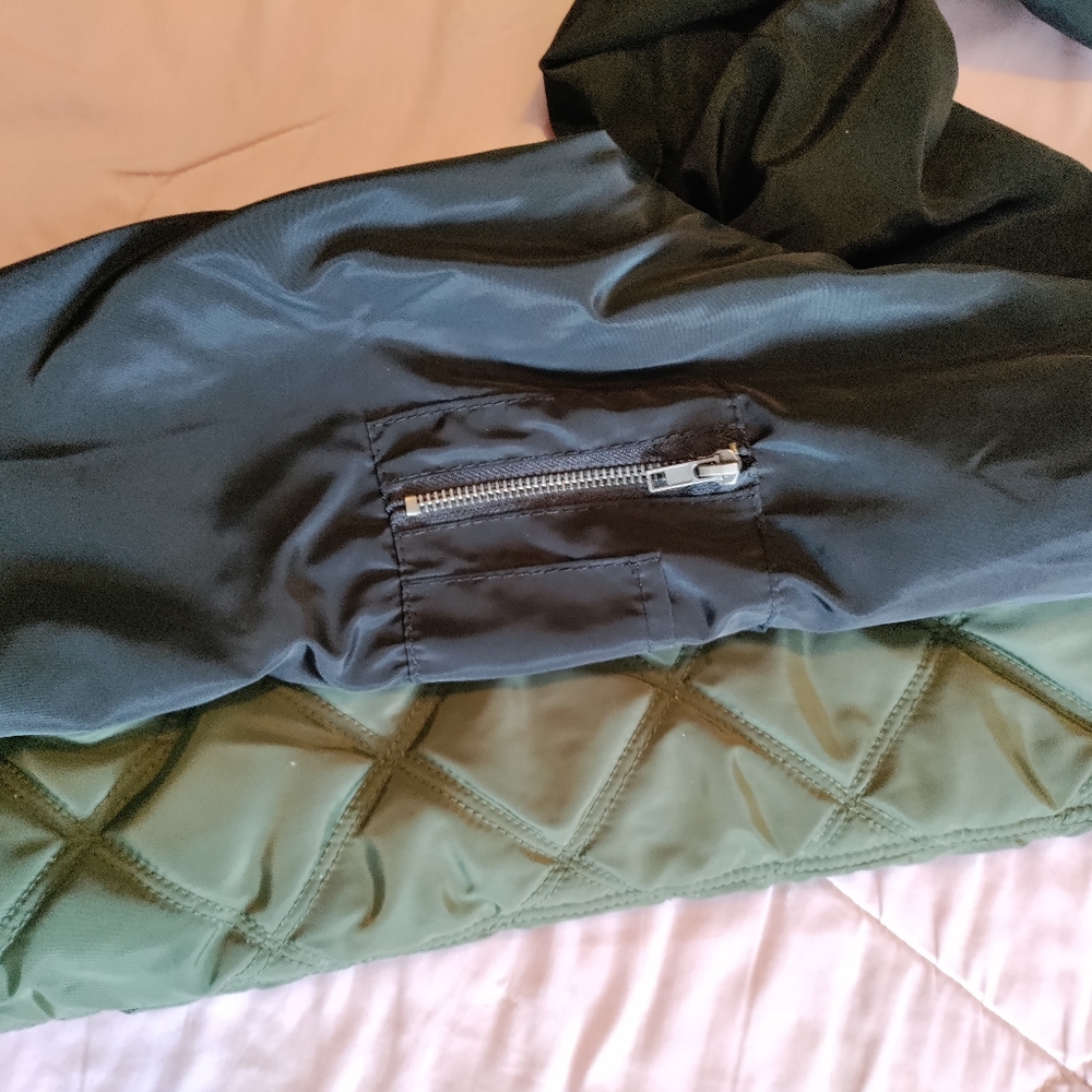 Bomber jacket - Picture 3 of 4